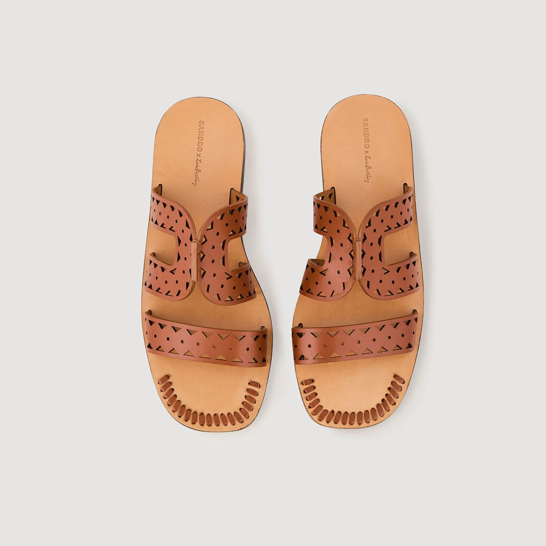 Sandro Paris Sandálias-Sandálias Planas De Couro Perfurado